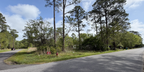 7412 Pineview Dr, Gautier, MS 39553