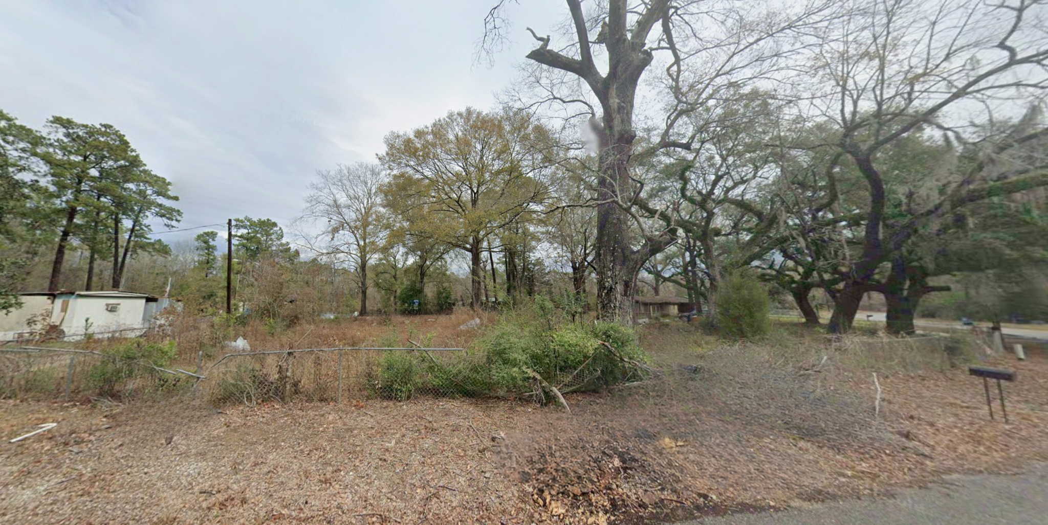 135 Loving Dr, Vidor, TX 77662