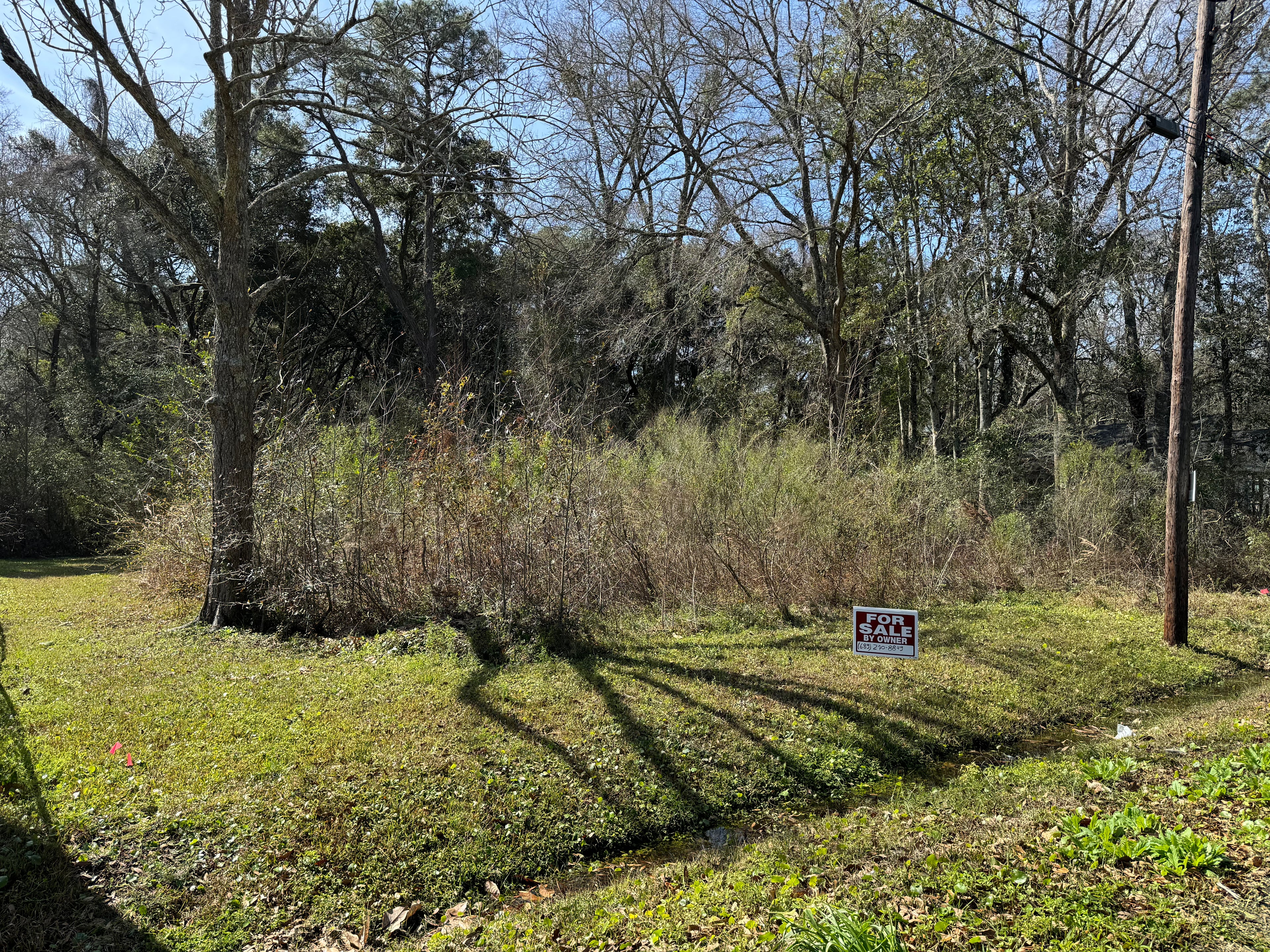 5112 General McArthur St, Moss Point, MS 39563