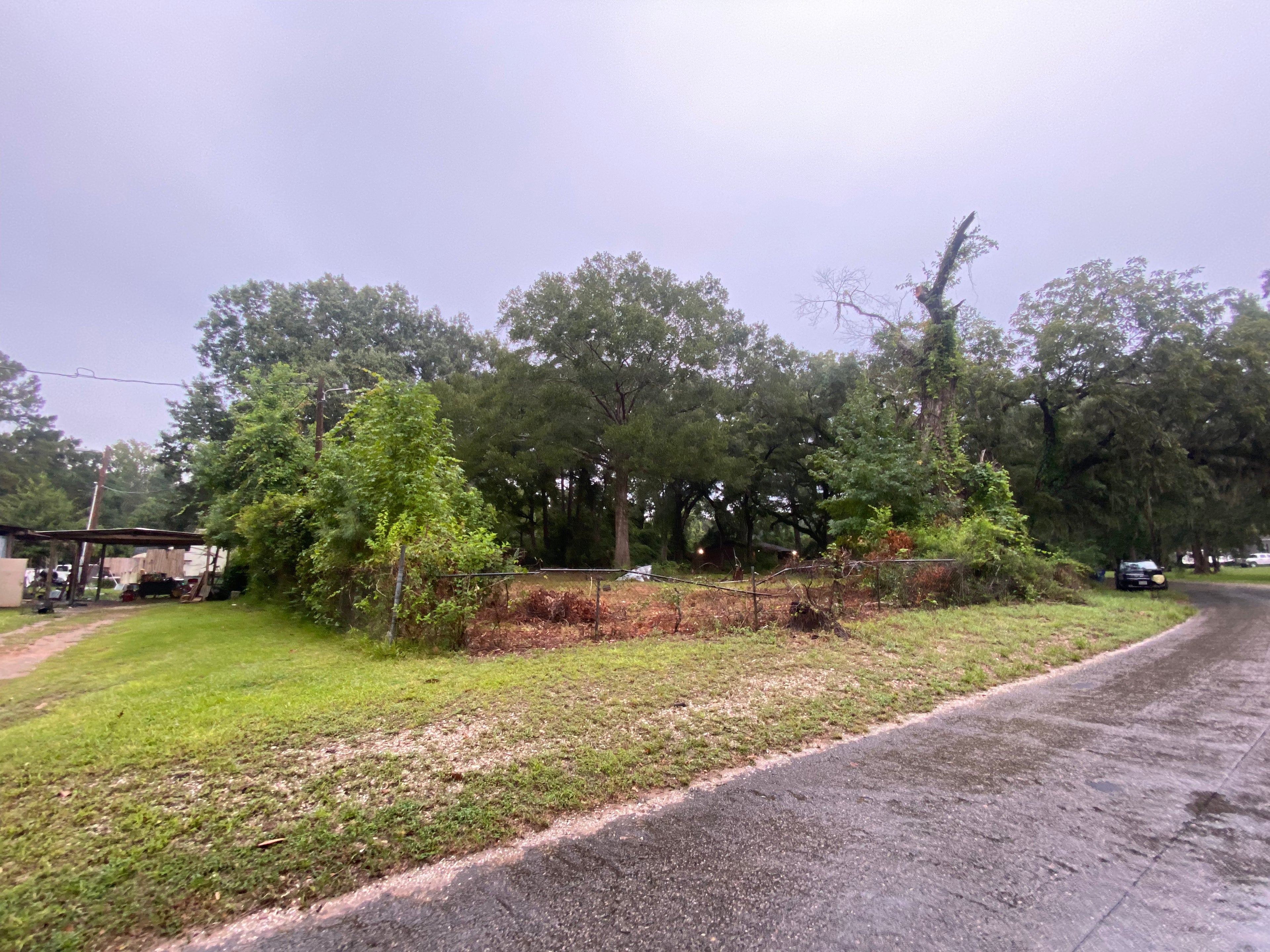 135 Loving Dr, Vidor, TX 77662