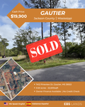 7412 Pineview Dr, Gautier, MS 39553
